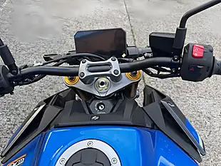 Used 2025 Suzuki GSX-S1000 1000 Metallic Triton Blue (ysf) - Interior and Exterior details 11