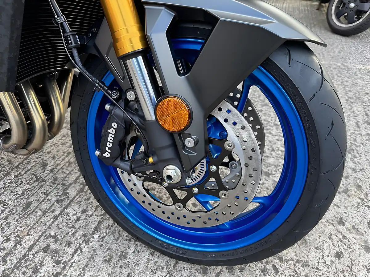 Used 2025 Suzuki GSX-S1000 1000 Metallic Triton Blue (ysf) - Interior and Exterior details 7
