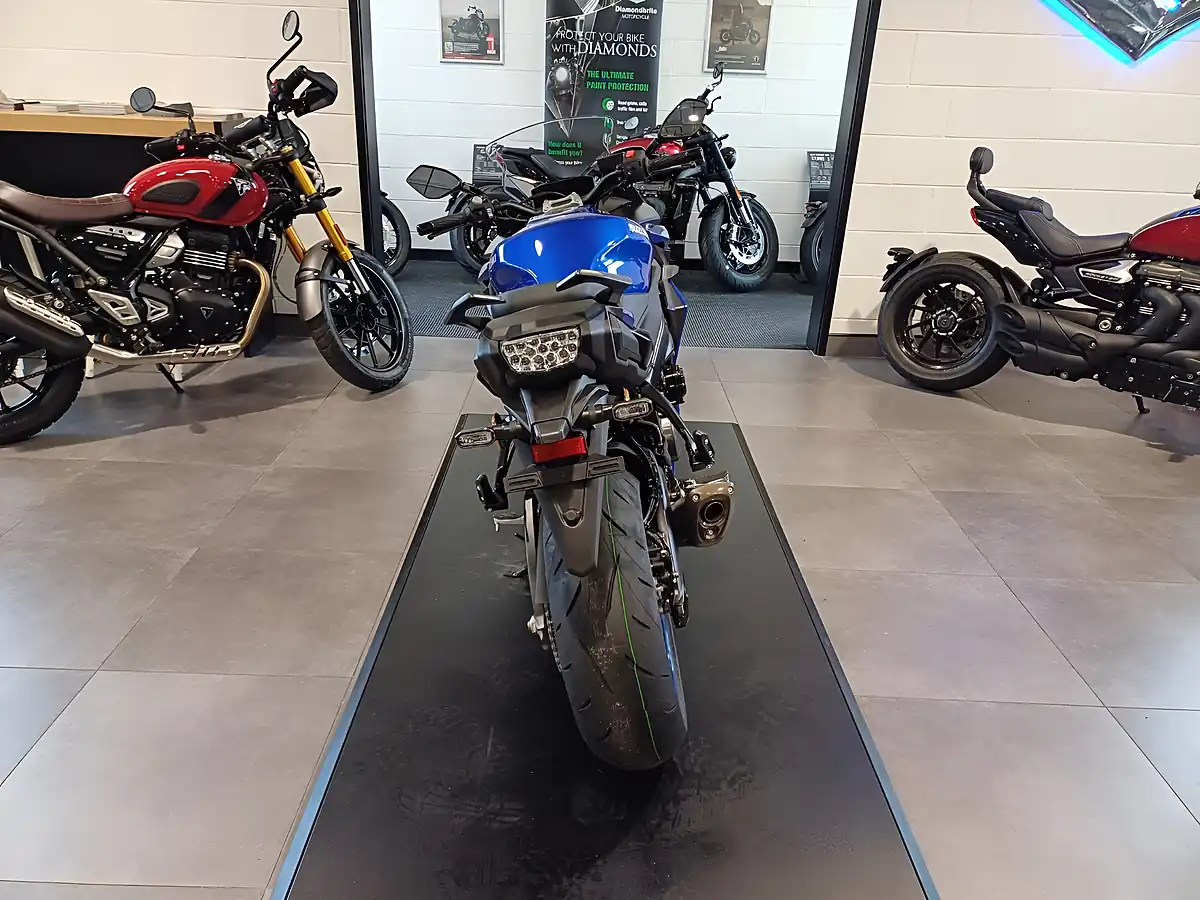 Used 2025 Suzuki GSX-S1000 GT Pearl Vigor Blue - Interior and Exterior details 4
