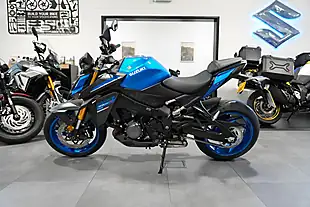 Used 2025 Suzuki GSX-S1000 Metallic Triton Blue - Interior and Exterior details 2