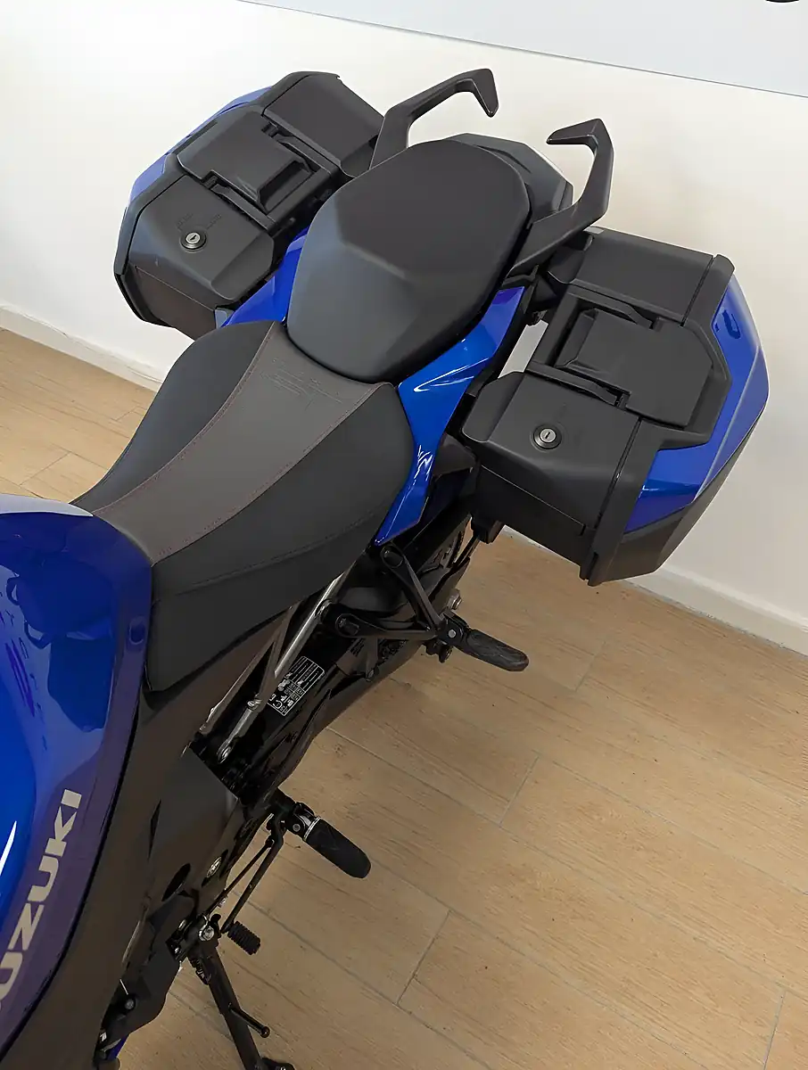 Used 2025 Suzuki GSX-S1000GT Gt+ Blue - Interior and Exterior details 14