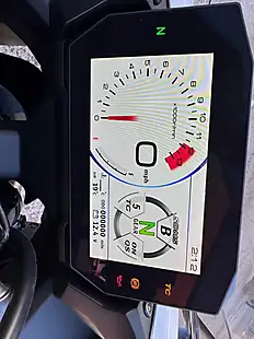 Used 2025 Suzuki GSX-S1000GT Gt+ White - Interior and Exterior details 10