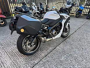 Used 2025 Suzuki GSX-S1000GT Gt+ White - Interior and Exterior details 3