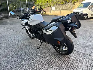 Used 2025 Suzuki GSX-S1000GT Gt+ White - Interior and Exterior details 4