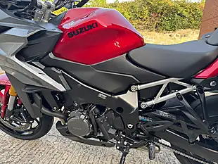 Used 2025 Suzuki GSX-S1000GX+ Constant Mesh Red - Interior and Exterior details 11