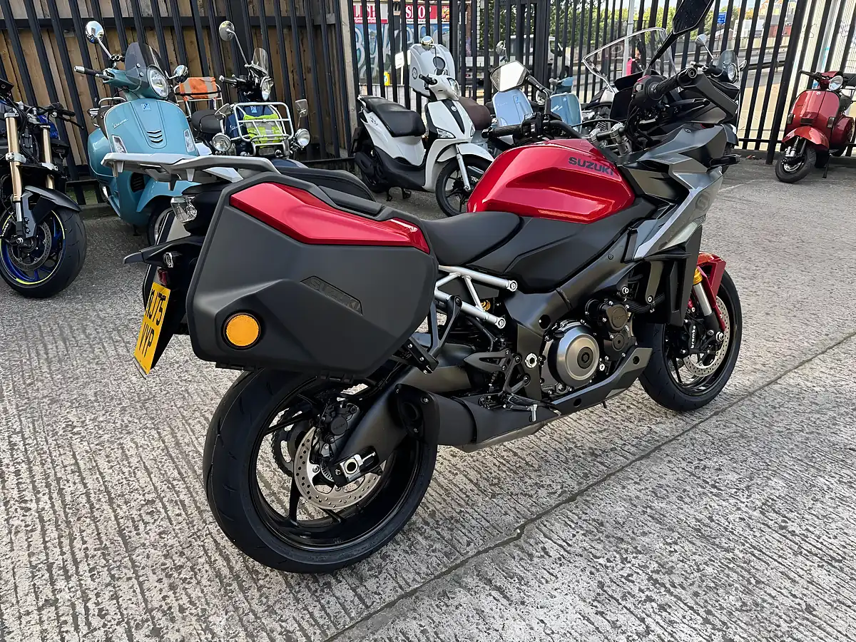 Used 2025 Suzuki GSX-S1000GX+ Constant Mesh Red - Interior and Exterior details 3