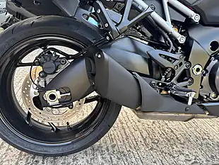 Used 2025 Suzuki GSX-S1000GX+ Constant Mesh Red - Interior and Exterior details 9
