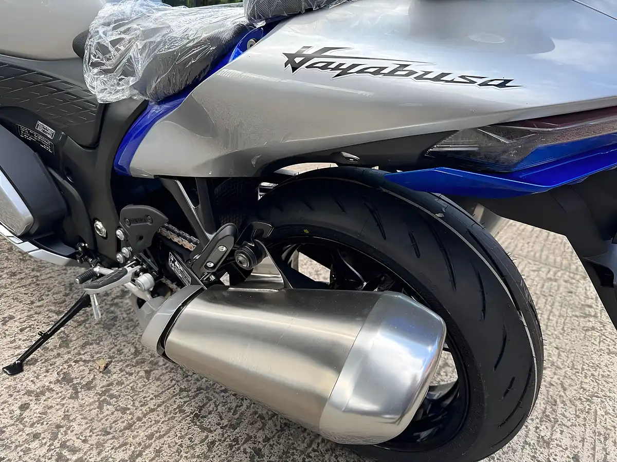 Used 2025 Suzuki GSX1300R Hayabusa 1300 - Interior and Exterior details 10