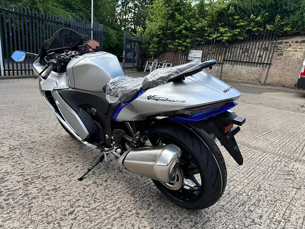 Used 2025 Suzuki GSX1300R Hayabusa 1300 - Interior and Exterior details 4