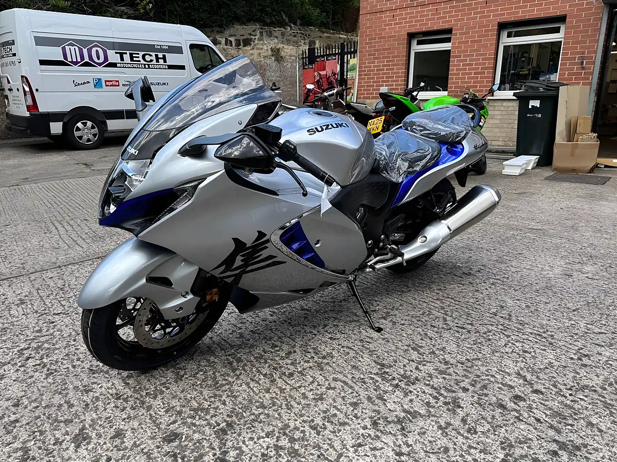 Used 2025 Suzuki GSX1300R Hayabusa 1300 - Interior and Exterior details 6