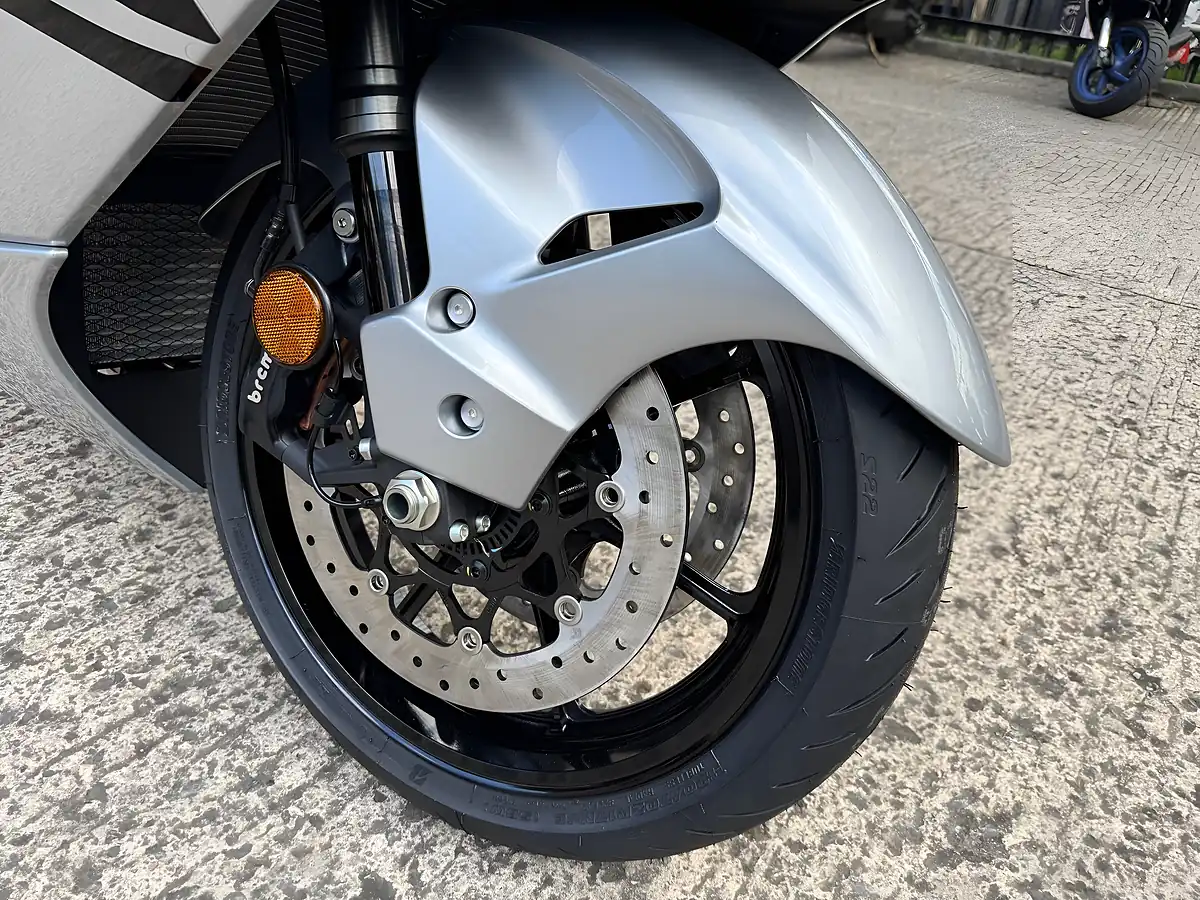 Used 2025 Suzuki GSX1300R Hayabusa 1300 - Interior and Exterior details 7