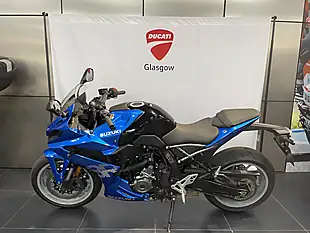 Used 2025 Suzuki GSX8-R Metallic Triton Blue - Interior and Exterior details 5