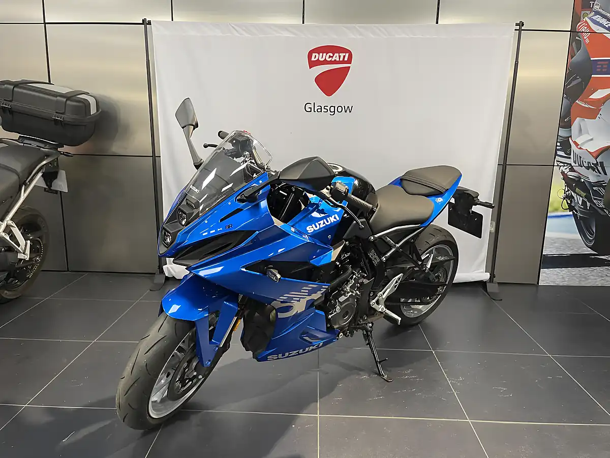 Used 2025 Suzuki GSX8-R Metallic Triton Blue - Interior and Exterior details 4