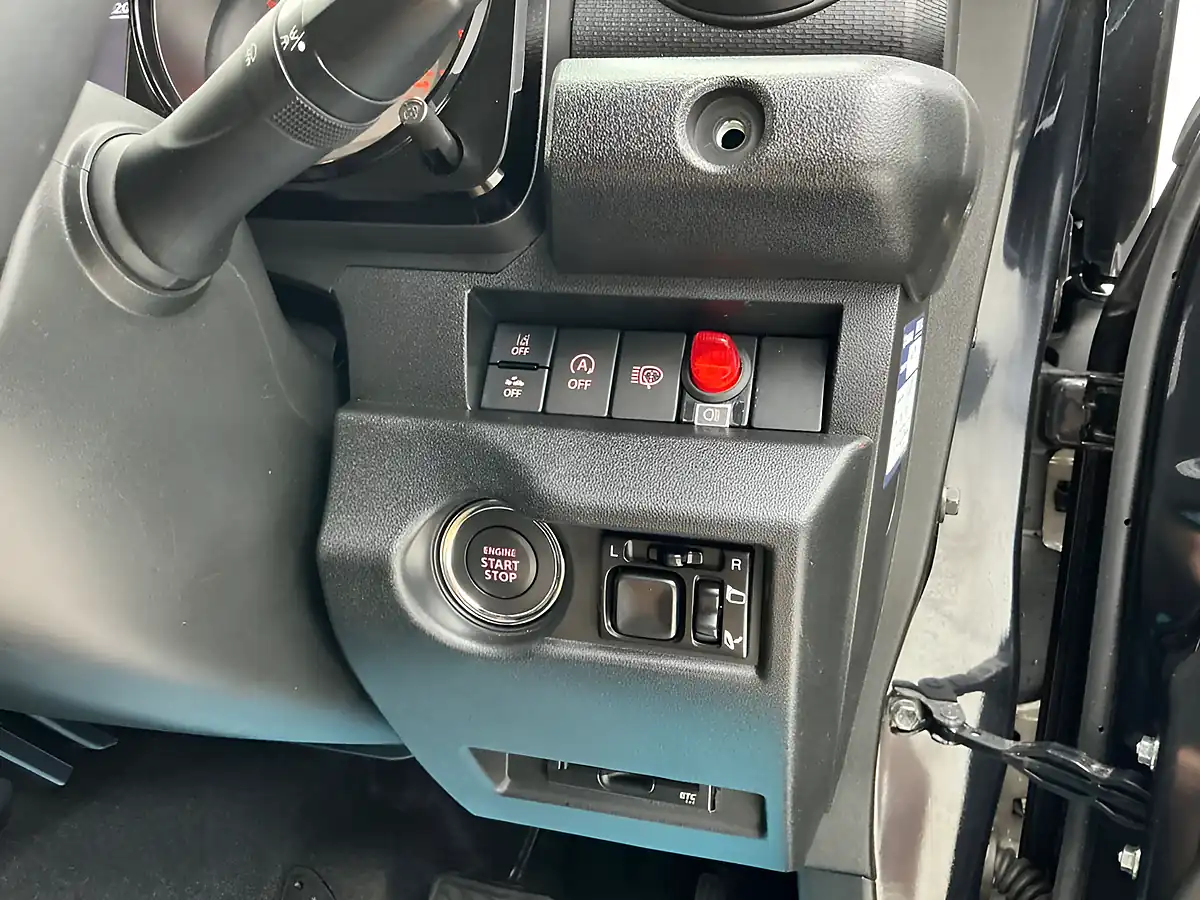 Used 2025 Suzuki Jimny Black - Interior and Exterior details 16