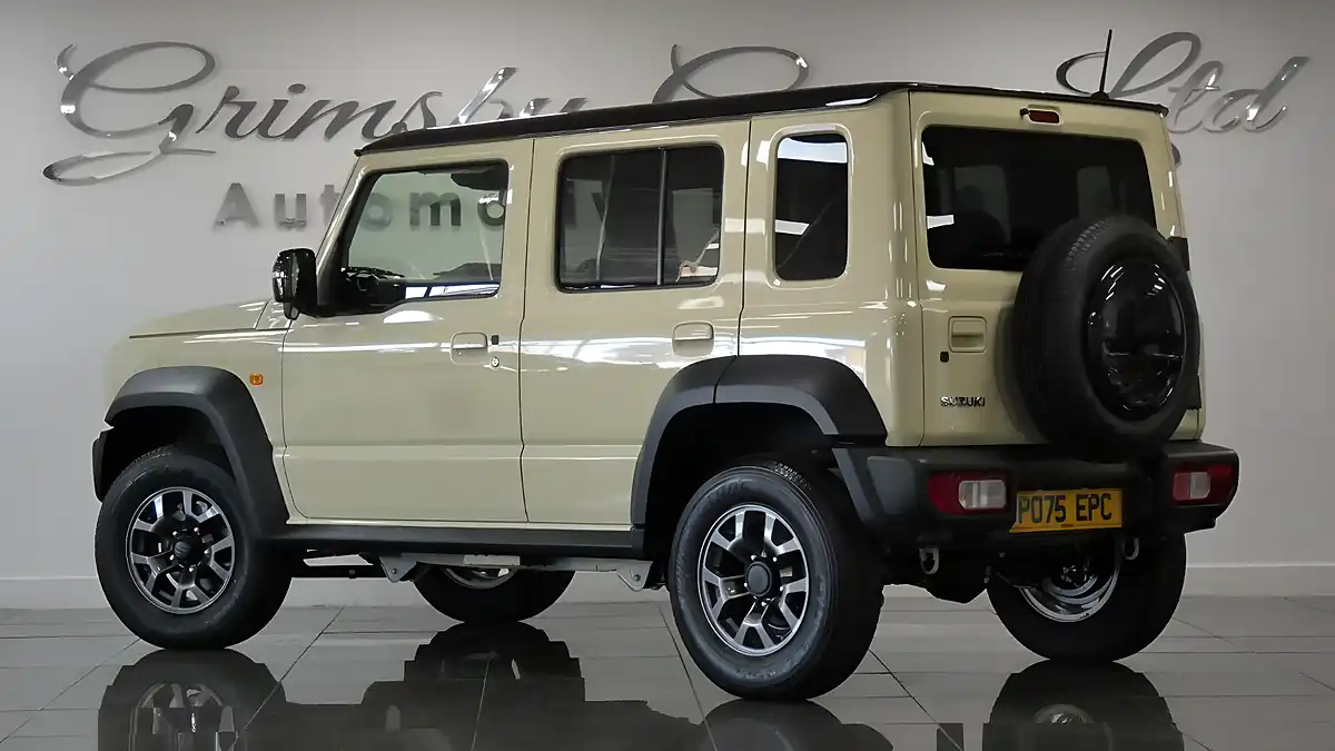 Used 2025 Suzuki Jimny Lwb Beige - Interior and Exterior details 3