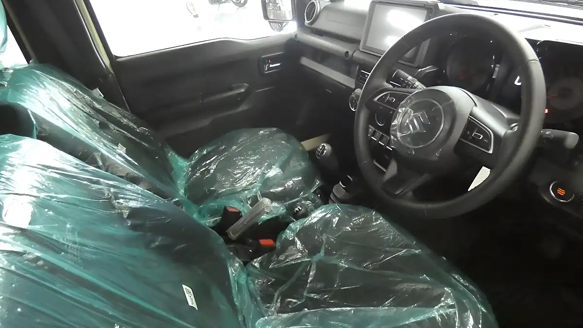 Used 2025 Suzuki Jimny Lwb Beige - Interior and Exterior details 5
