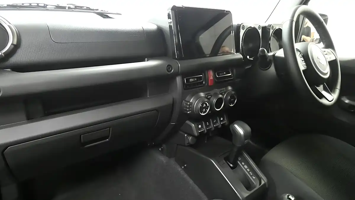 Used 2025 Suzuki Jimny Lwb Other - Interior and Exterior details 7