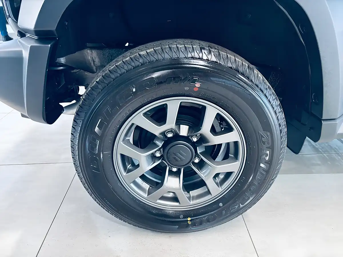 Used 2025 Suzuki Jimny Nomade Allgrip Black - Interior and Exterior details 14