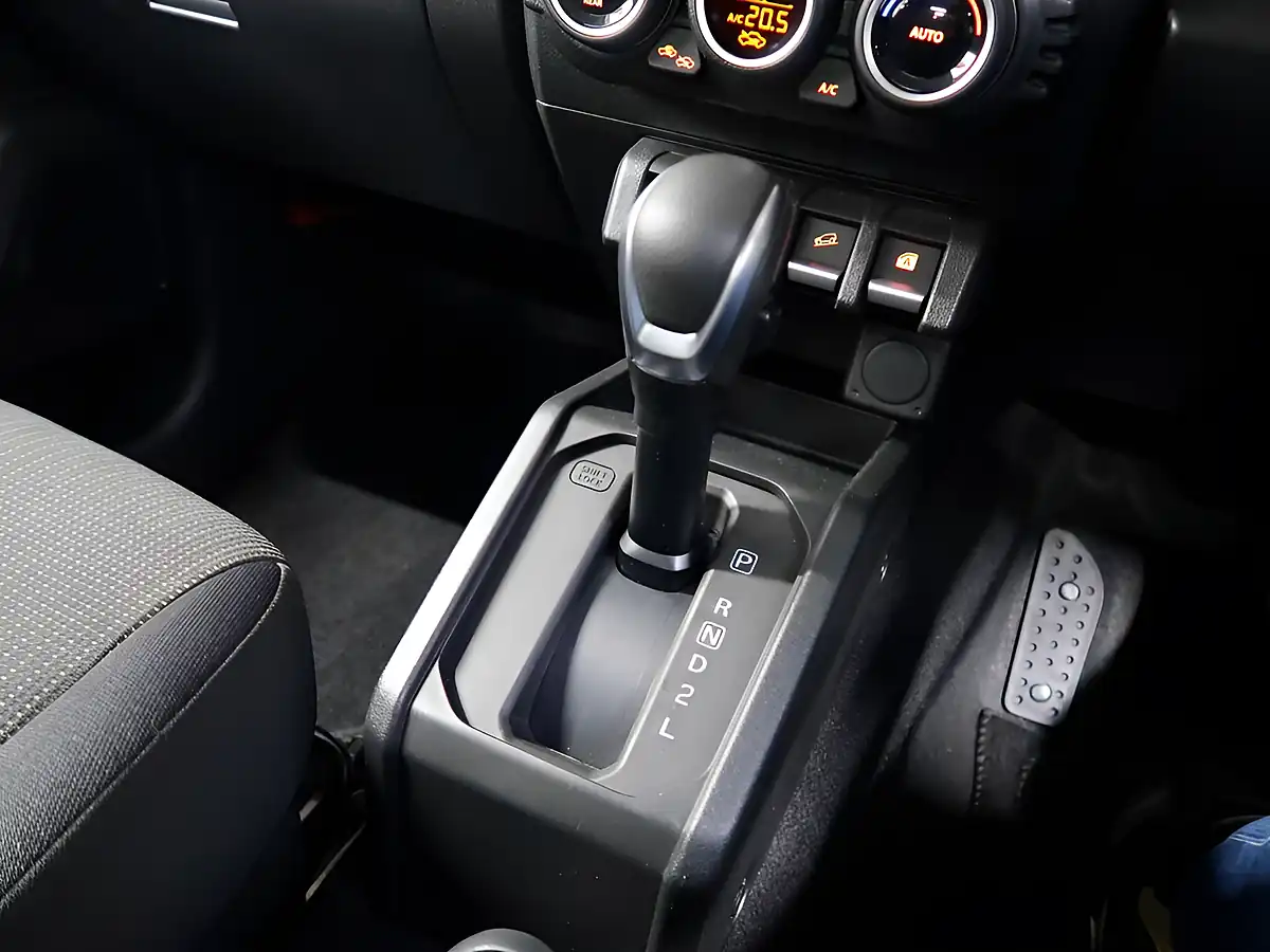 Used 2025 Suzuki Jimny Nomade Black - Interior and Exterior details 10