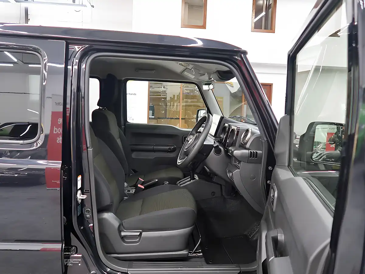 Used 2025 Suzuki Jimny Nomade Black - Interior and Exterior details 11