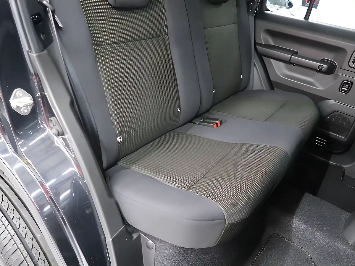 Used 2025 Suzuki Jimny Nomade Black - Interior and Exterior details 17