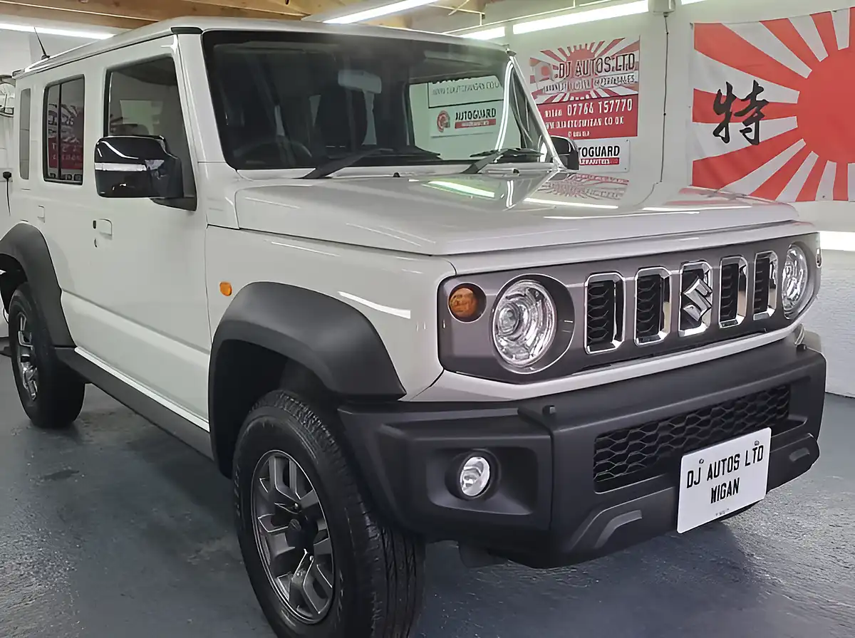 Used 2025 Suzuki Jimny Nomade Green - Interior and Exterior details 3
