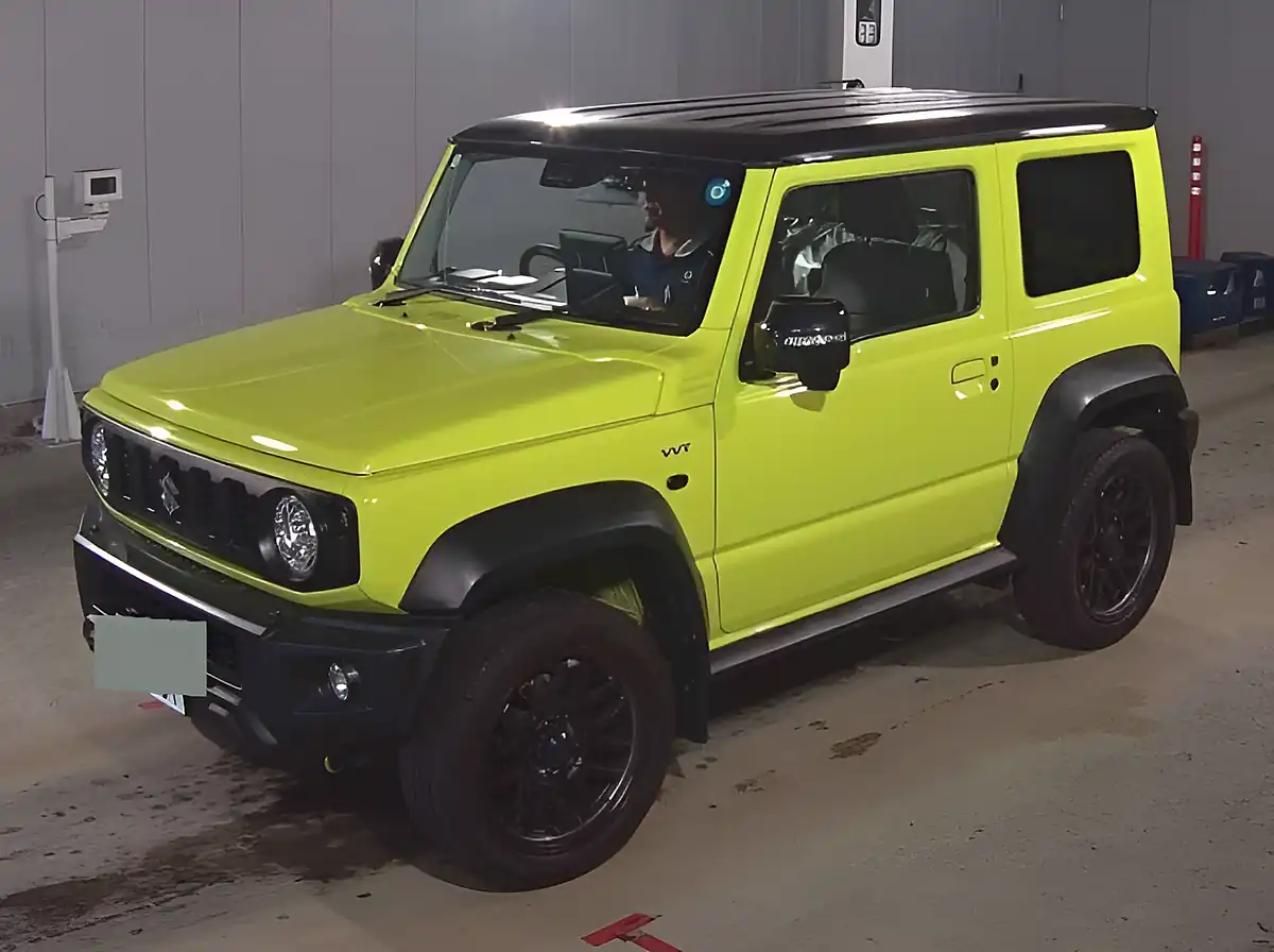 Used 2025 Suzuki Jimny Nomade Green - Interior and Exterior details 6