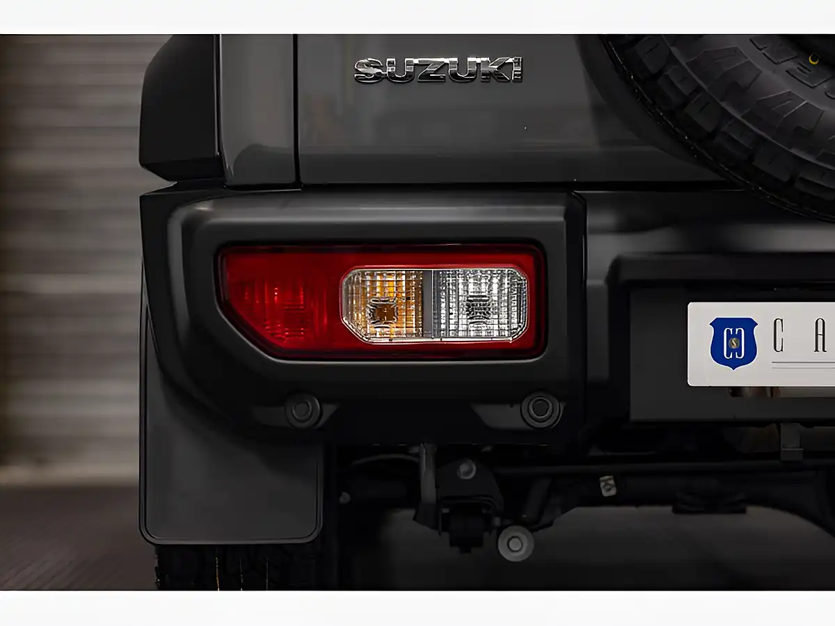 Used 2025 Suzuki Jimny Sierra Grey - Interior and Exterior details 17