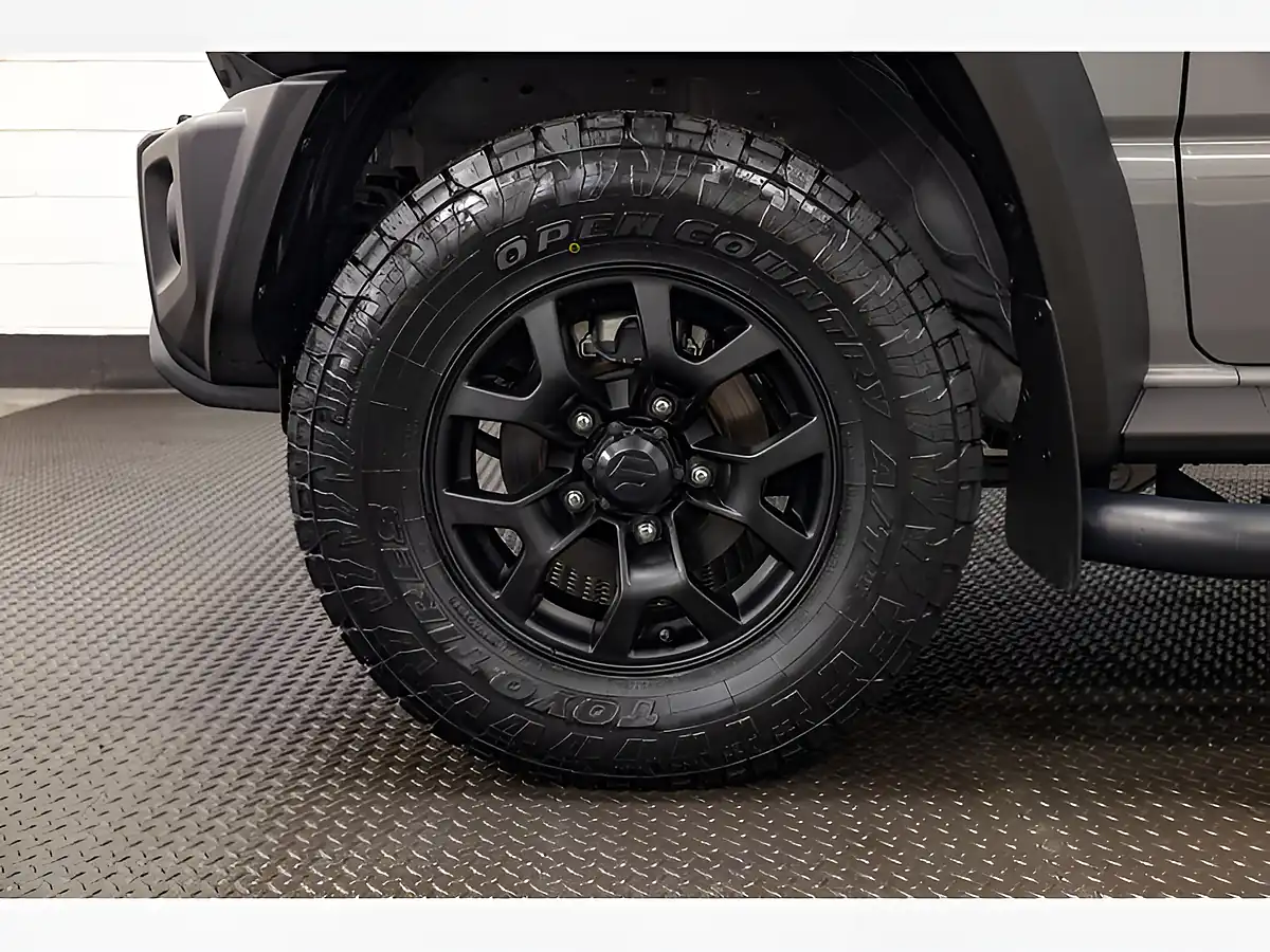 Used 2025 Suzuki Jimny Sierra Grey - Interior and Exterior details 6