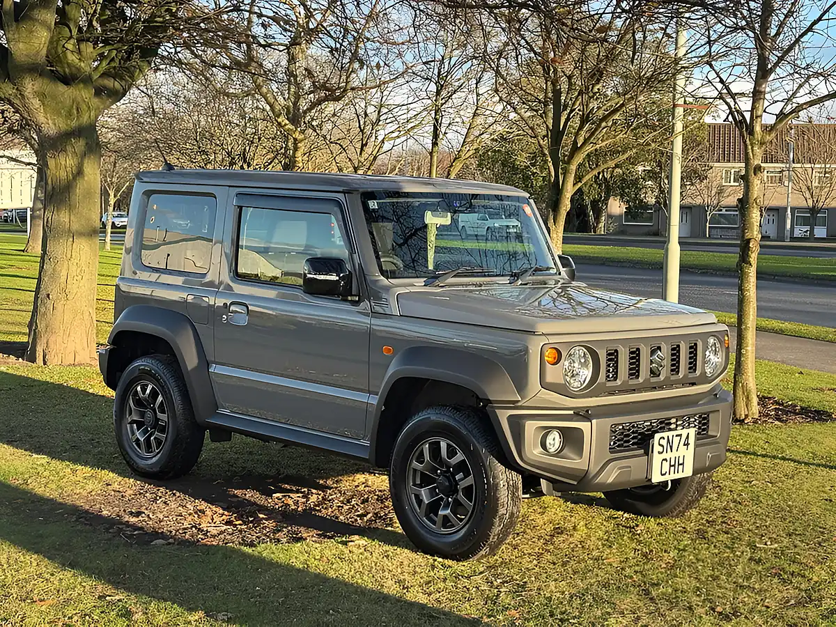 Used 2025 Suzuki Jimny Sierra SZ5 Grey - Front View