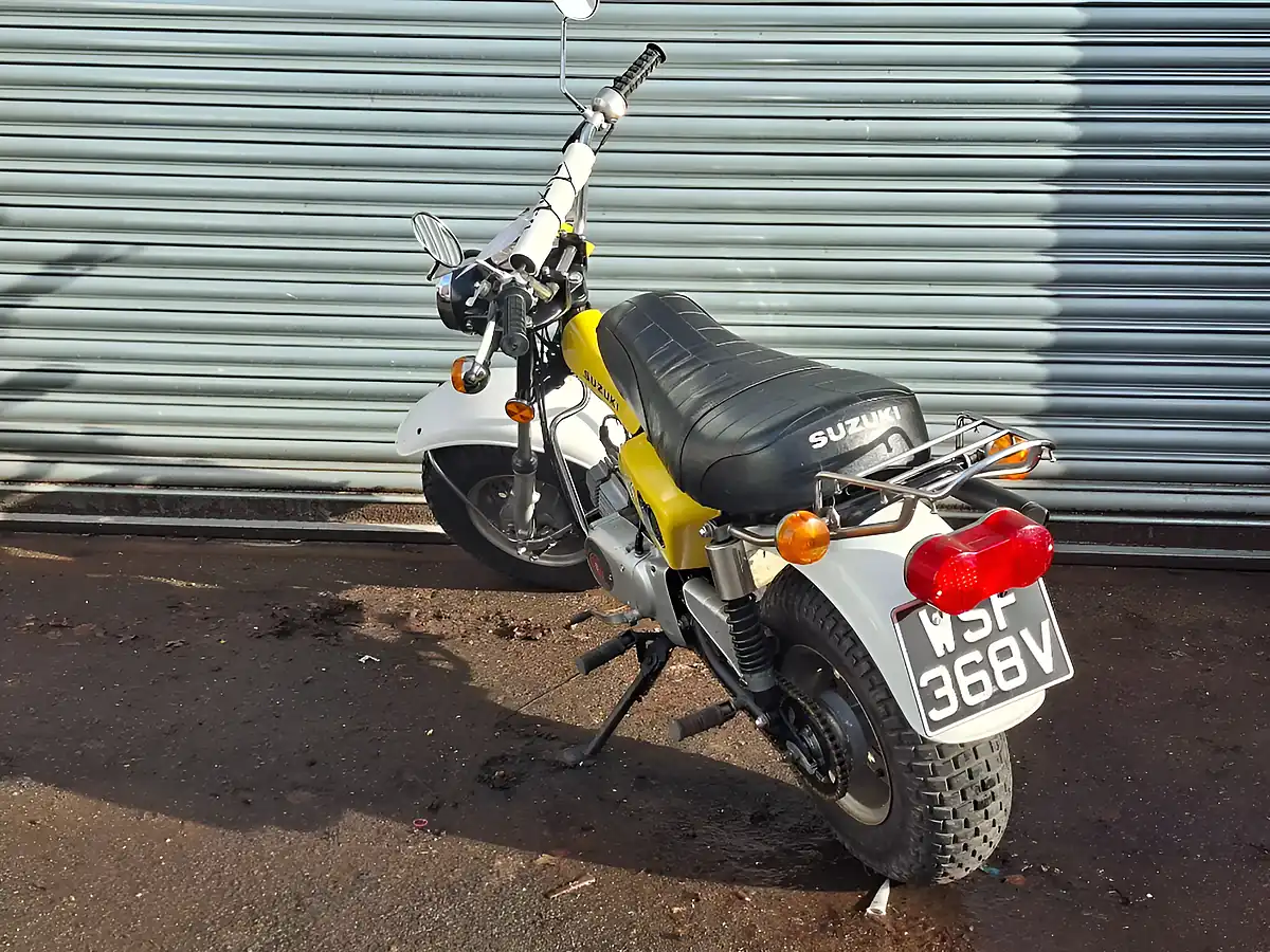 Used 2025 Suzuki Rv Yellow - Interior and Exterior details 7