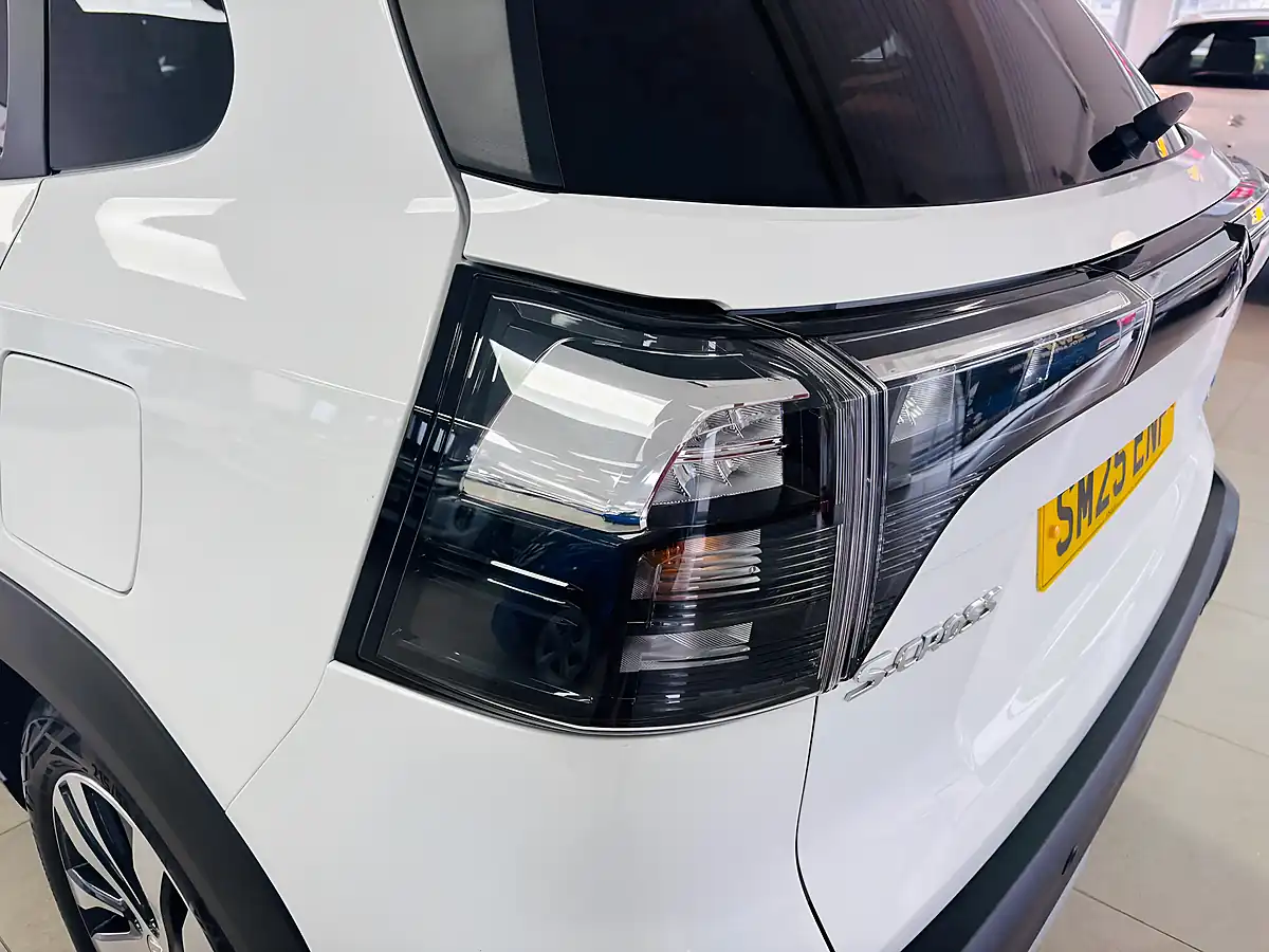 Used 2025 Suzuki S-Cross Ultra Allgrip White - Interior and Exterior details 19