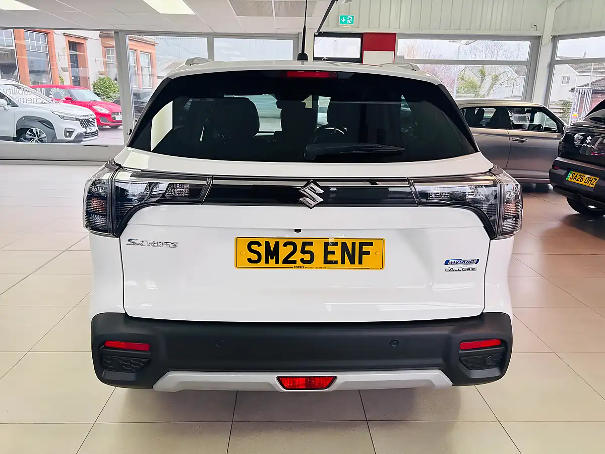 Used 2025 Suzuki S-Cross Ultra Allgrip White - Interior and Exterior details 4