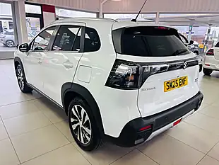 Used 2025 Suzuki S-Cross Ultra Allgrip White - Interior and Exterior details 5