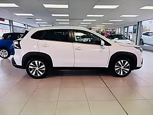 Used 2025 Suzuki S-Cross Ultra Allgrip White - Interior and Exterior details 8