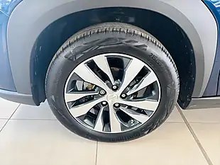 Used 2025 Suzuki S-Cross Ultra Blue - Interior and Exterior details 11