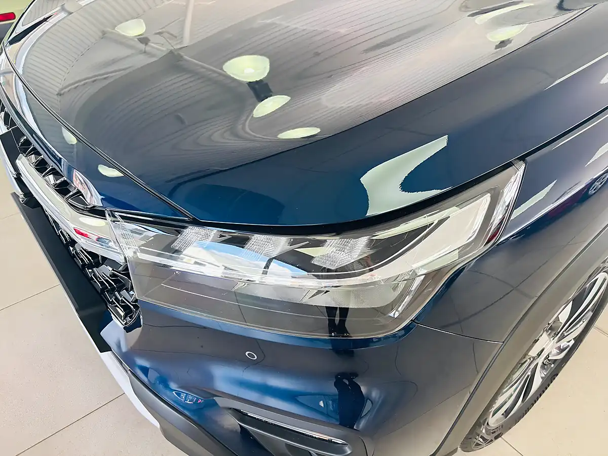 Used 2025 Suzuki S-Cross Ultra Blue - Interior and Exterior details 12