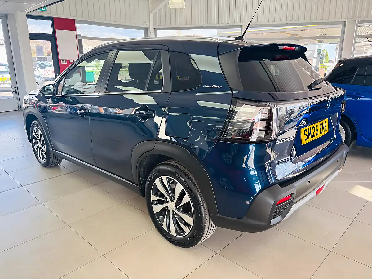 Used 2025 Suzuki S-Cross Ultra Blue - Interior and Exterior details 5
