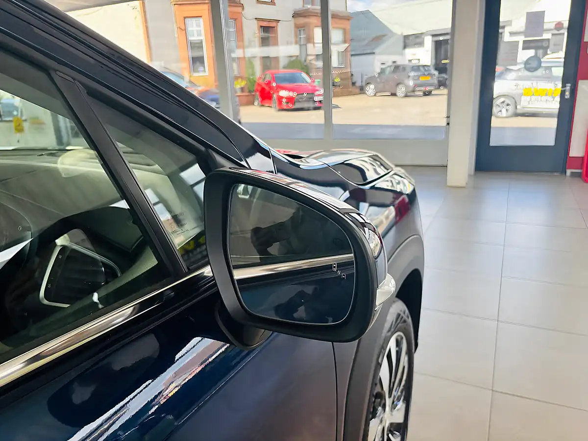 Used 2025 Suzuki S-Cross Ultra Blue - Interior and Exterior details 8