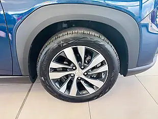 Used 2025 Suzuki S-Cross Ultra Blue - Interior and Exterior details 9