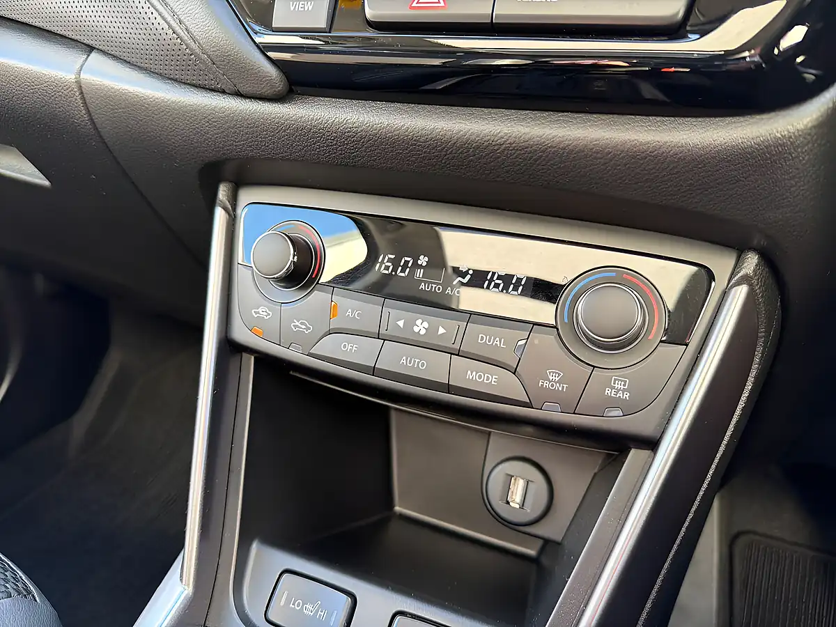 Used 2025 Suzuki S-Cross Ultra Red - Interior and Exterior details 13