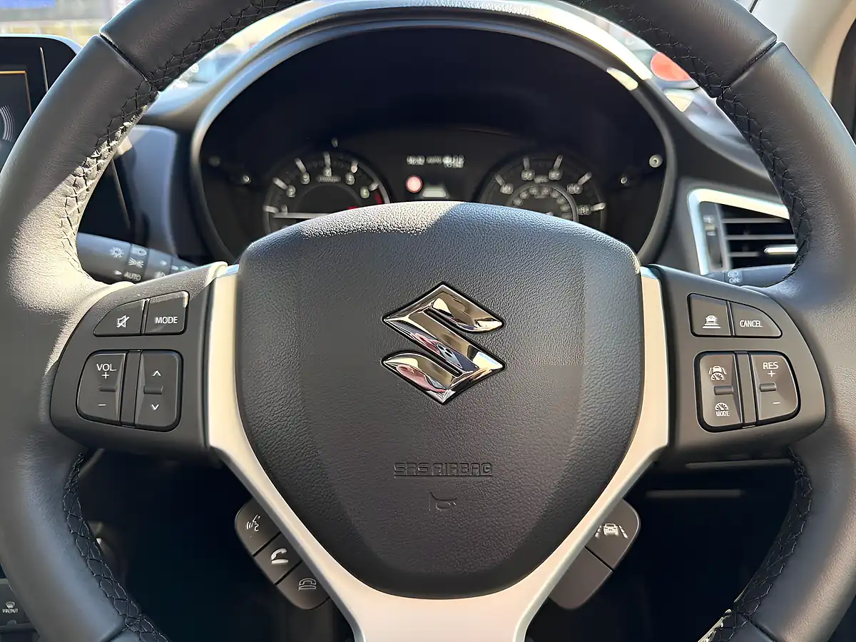 Used 2025 Suzuki S-Cross Ultra Red - Interior and Exterior details 19