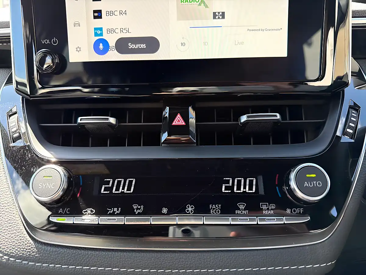 Used 2025 Suzuki Swace Motion Silver - Interior and Exterior details 14