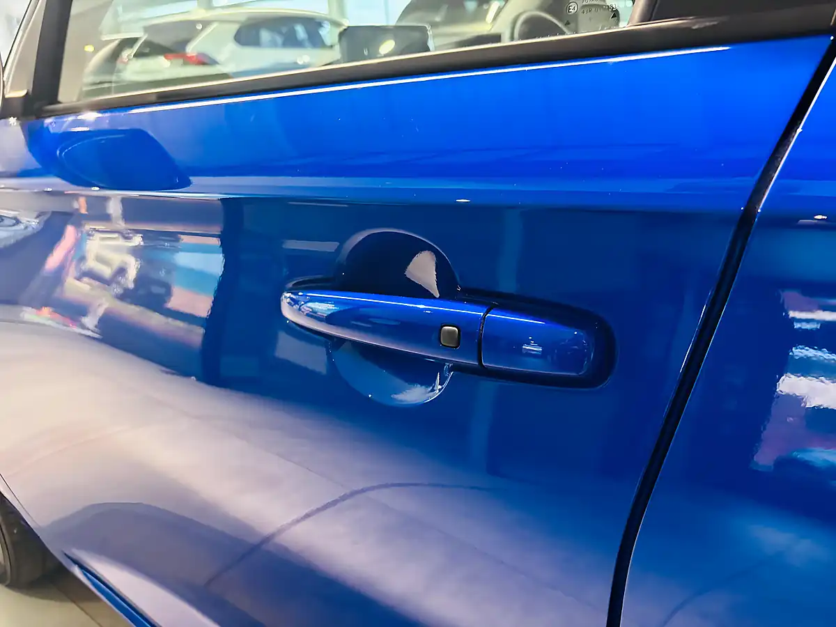 Used 2025 Suzuki Swift Motion Blue - Interior and Exterior details 11