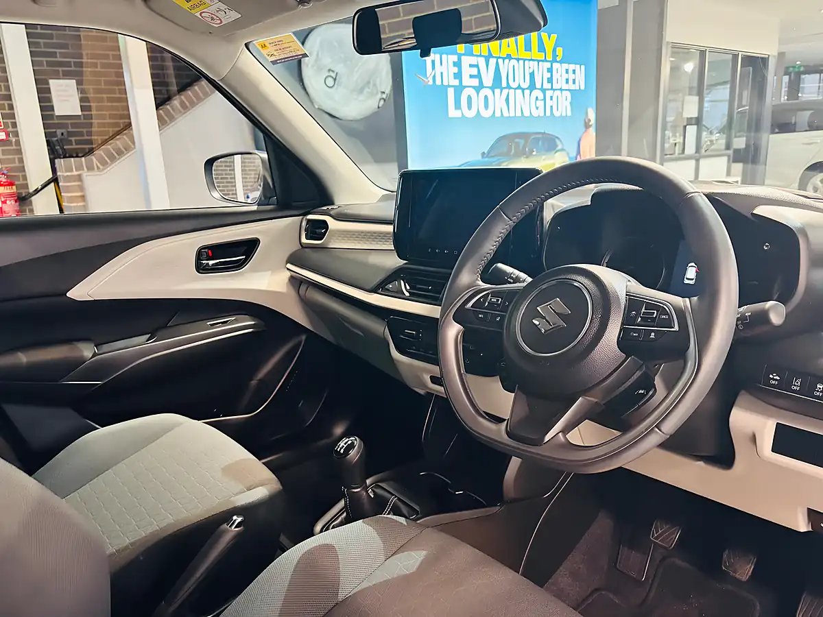 Used 2025 Suzuki Swift Motion Blue - Interior and Exterior details 16
