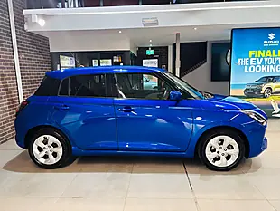 Used 2025 Suzuki Swift Motion Blue - Interior and Exterior details 4