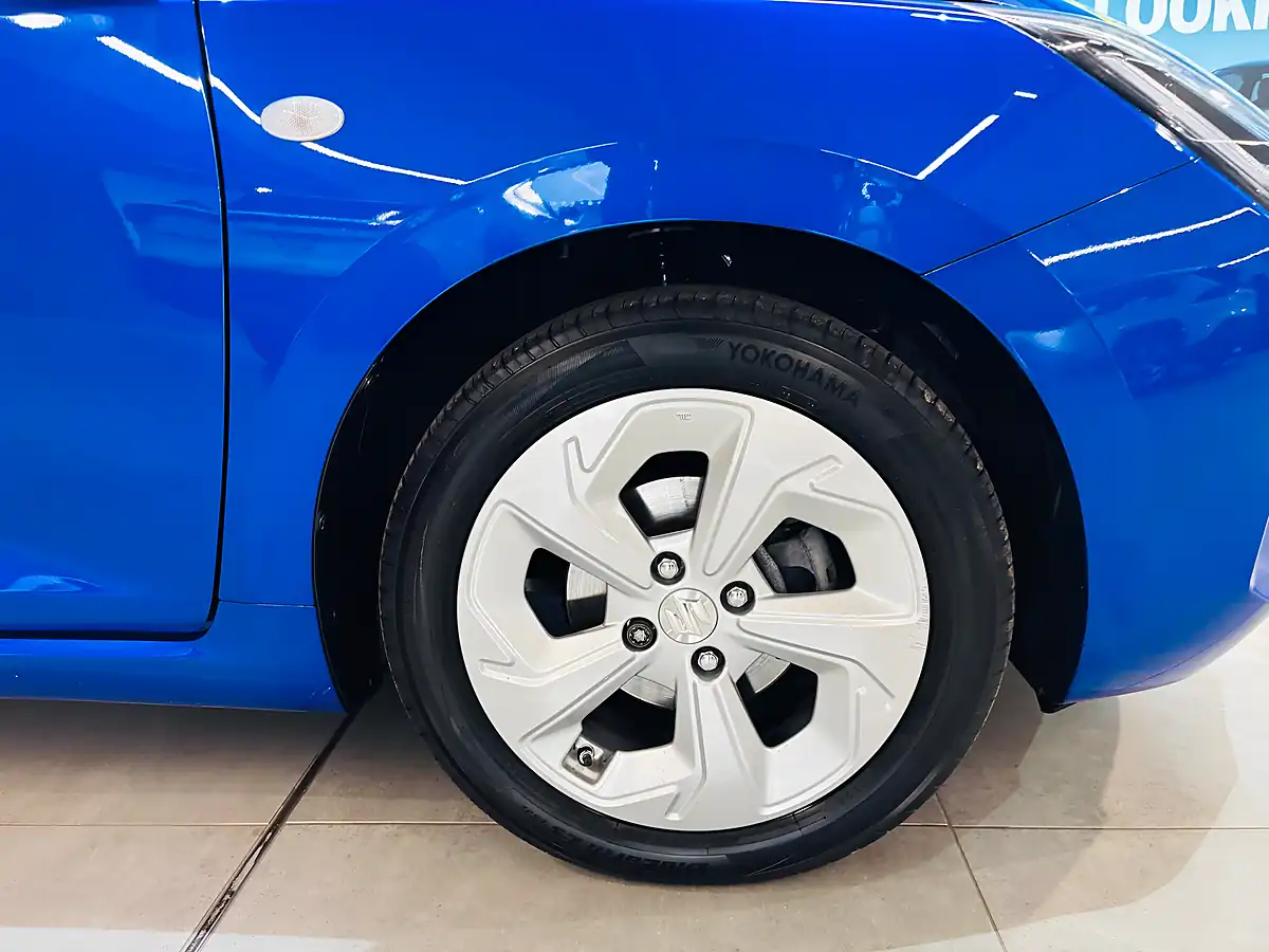 Used 2025 Suzuki Swift Motion Blue - Interior and Exterior details 9