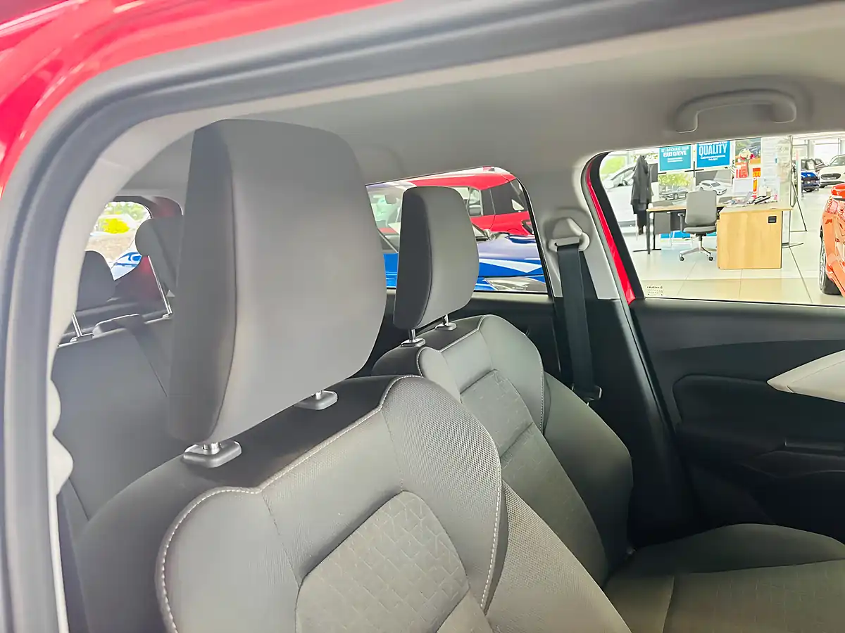 Used 2025 Suzuki Swift Motion Euro 6 5dr Red - Interior and Exterior details 15