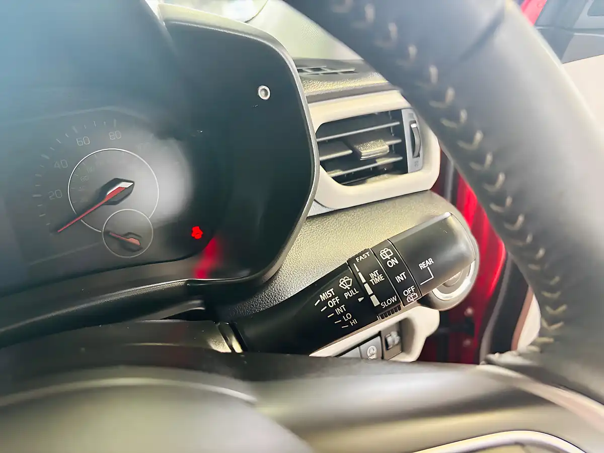 Used 2025 Suzuki Swift Motion Euro 6 5dr Red - Interior and Exterior details 18
