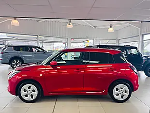 Used 2025 Suzuki Swift Motion Euro 6 5dr Red - Interior and Exterior details 4